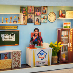 Beautiful Miniature Frame For Teacher's Day