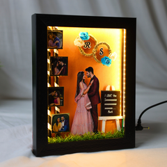 3D Miniature Frame With Initials