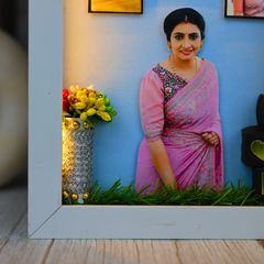 Beautiful Mom's Miniature LED Frame